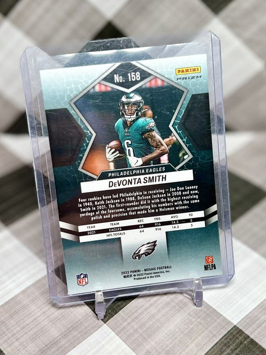 DeVonta Smith 2022 Panini Mosaic NFL Orange Reactive Parallel #158 - Eagles SP