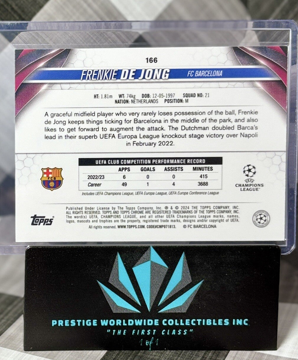 Frankie De Jong 2024 Topps Chrome Road To UEFA Euro Green BW /225 #166 ManU
