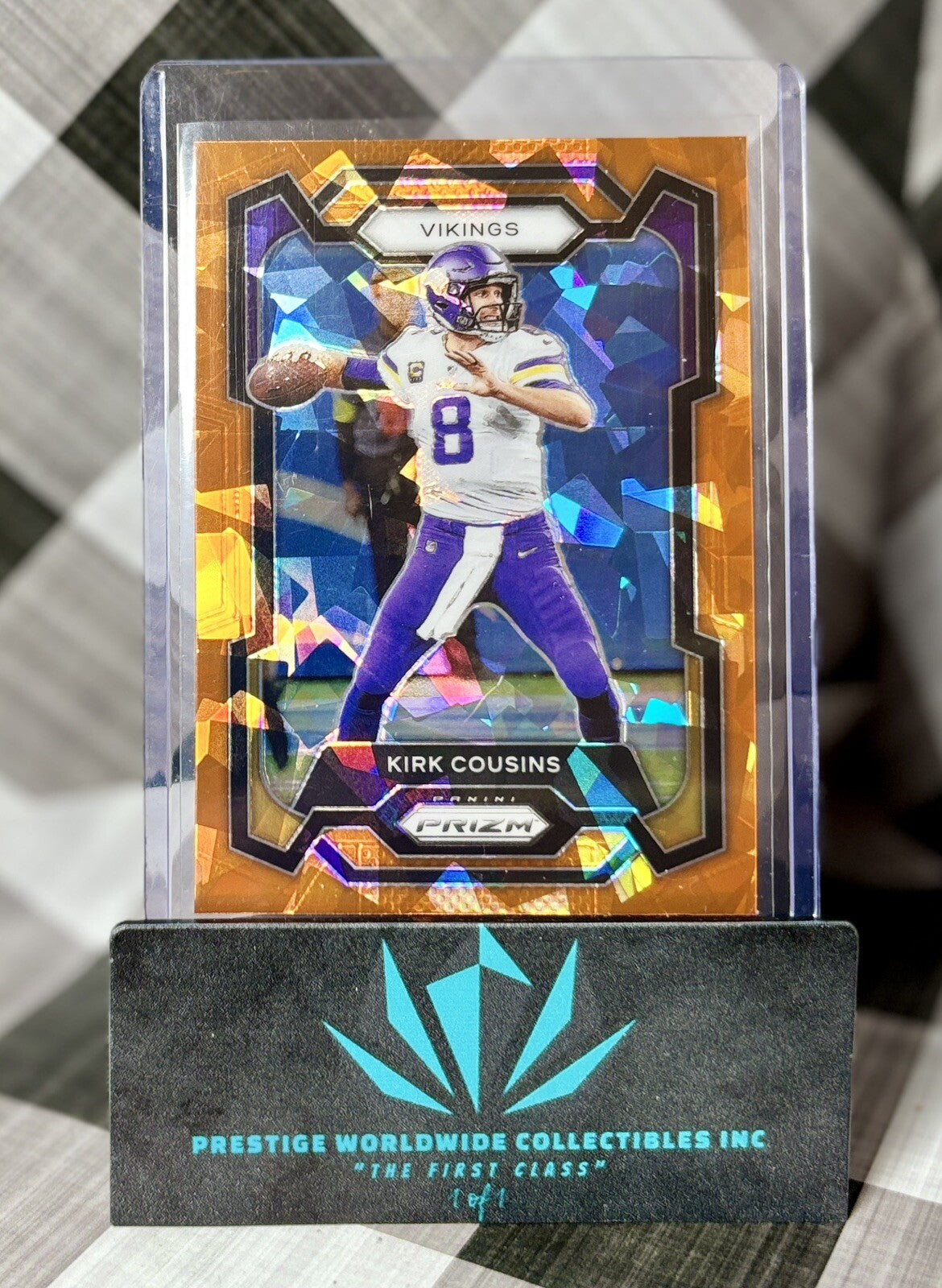 Kirk Cousins 2023 Panini Prizm Orange Cracked Ice #197 Vikings & ATL Falcons