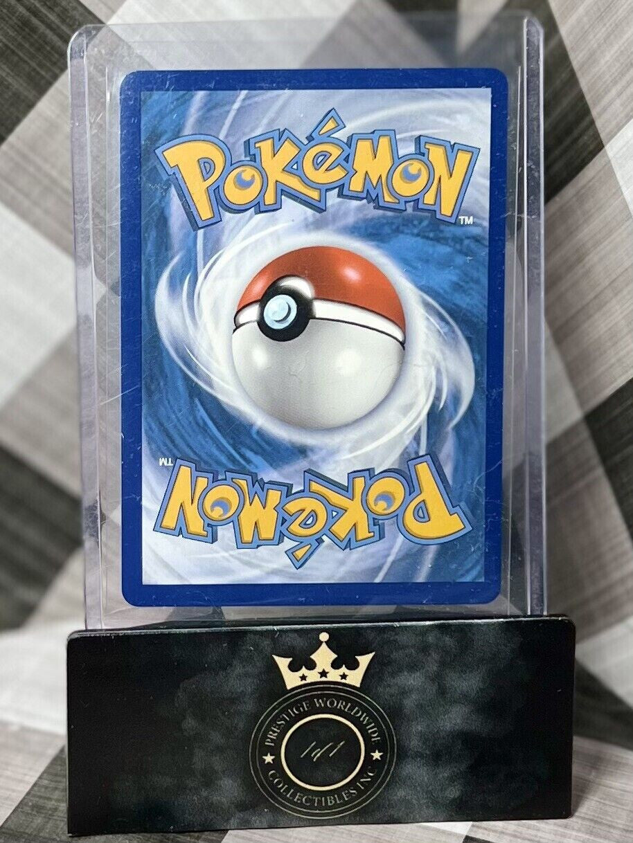 Galarian Darmanitan V 036/185 Vivid Voltage NM Ultra Rare Pokemon Card