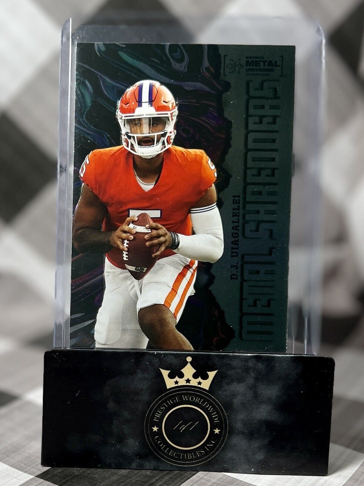 D.J. Uiagalelei 2022 Skybox Metal Universe Champions Metal Shredders SP #108 OSU
