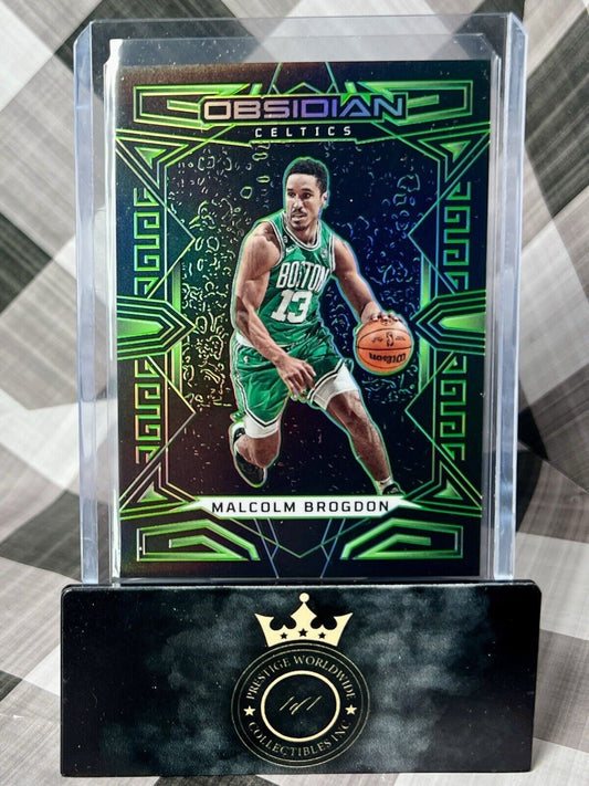 Malcolm Brogdon 2022-23 Panini Obsidian Green Electric Etch SP /25 #104 Celtics