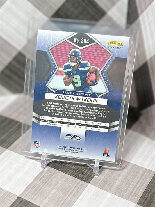 KENNETH WALKER III Camo Pink 2022 Panini Mosaic Football #284 - Seahawks RC 📈🔥