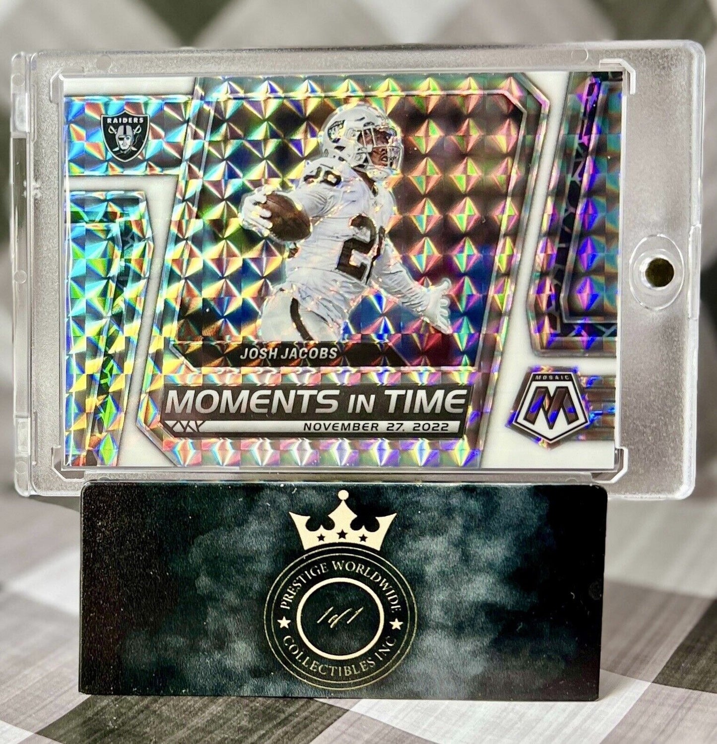 Josh Jacobs 2023 Mosaic Moments In Time White Mosaic Prizm /25 #MT-8 LV Raiders