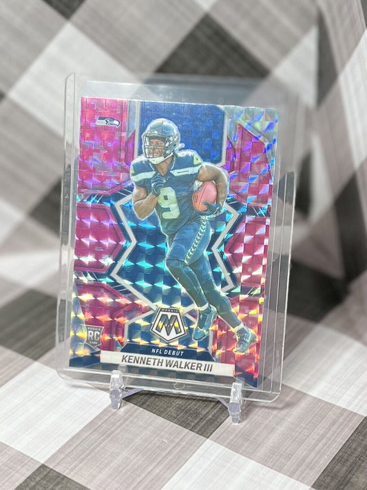 KENNETH WALKER III Camo Pink 2022 Panini Mosaic Football #284 - Seahawks RC 📈🔥