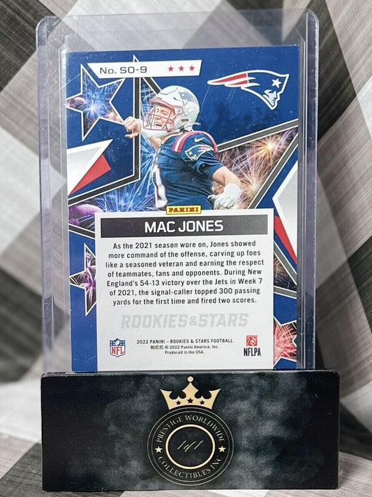 MAC JONES 2022 PANINI ROOKIES & STARS STANDING OVATION INSERT #SO-9 - Patriots