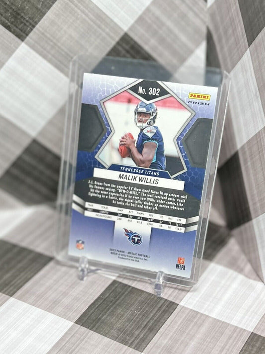 Malik Willis 2022 Mosaic Football Camo Pink Rookie #302 - Tennessee Titans RCA
