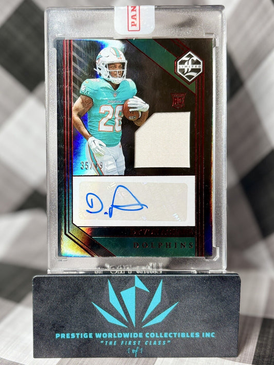Devon Achane 2023 Limited Rookie Patch Auto Gold /49 #109 Miami Dolphins RPA