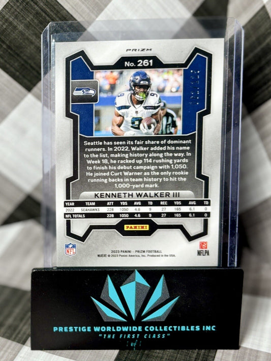 Kenneth Walker III 2023 Panini Prizm Purple Prizm /125 #261 Seattle Seahawks