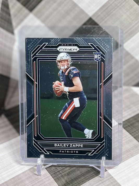 🔥Bailey Zappe 2022 Panini Prizm Rookie Base #305 - New England Patriots RC 📈🔥
