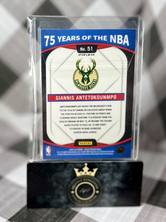 Giannis Antetokounmpo 2021-22 Select 75 Years Of The NBA Silver Prizm #51 Bucks